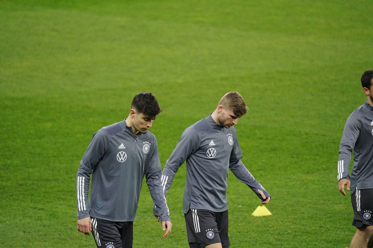 Joachim Low a lăudat un compartiment al naționalei României: „Acolo sunt puternici!” » Imagini de la antrenamentul nemților