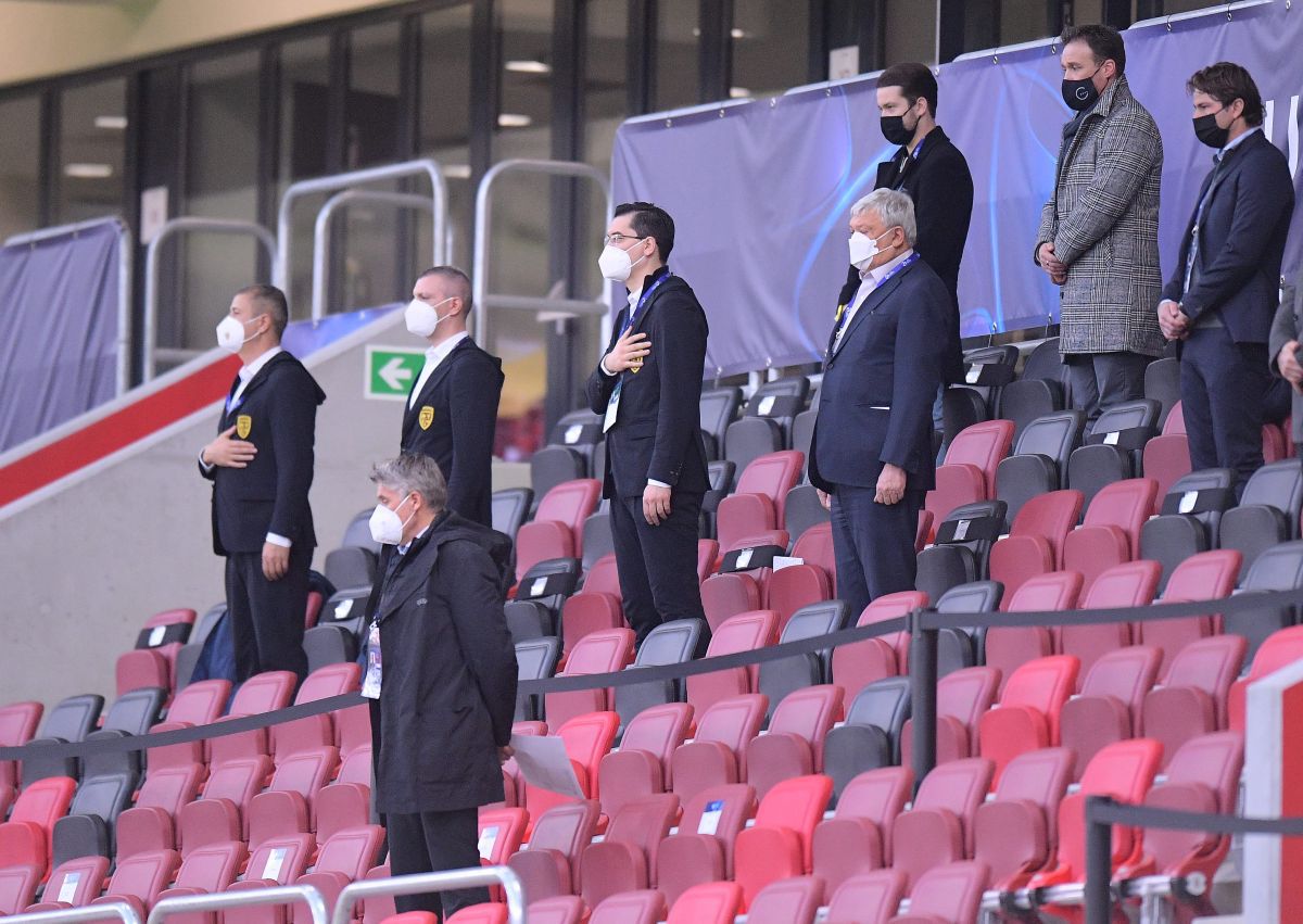 Dumitru Dragomir, ieșire incredibilă la adresa unui „tricolor” de la FCSB: „Să stea dracu’ liniștit! Să-l cheme Gigi la raport. Îți bați joc de carieră?”