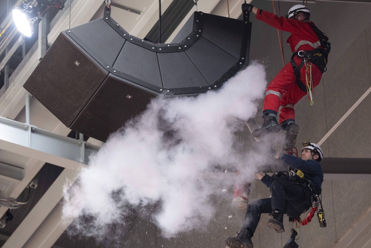 Incendiu în timpul unui meci din NBA! Arena a fost evacuată