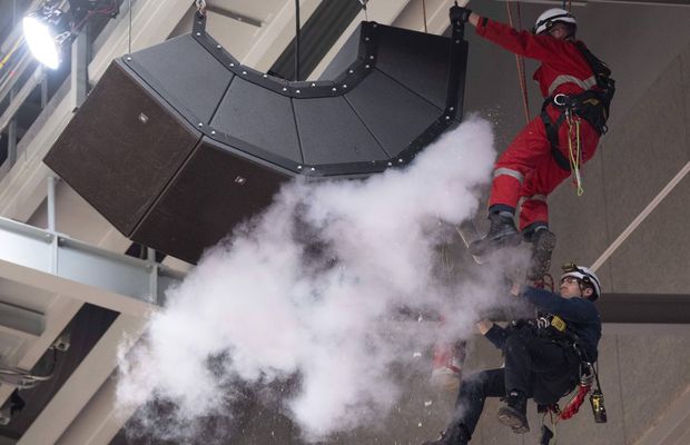 Incendiu în timpul unui meci din NBA! Arena a fost evacuată