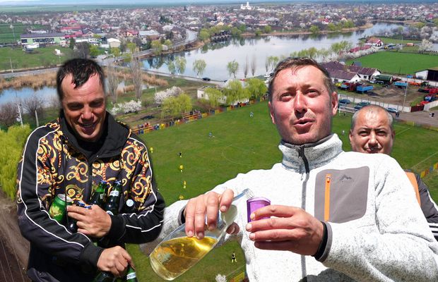 Antrenorul care l-a descoperit pe Budescu a făcut infarct de trei ori! „Dacă ești fotbalist, joci și printre căcăreze!”