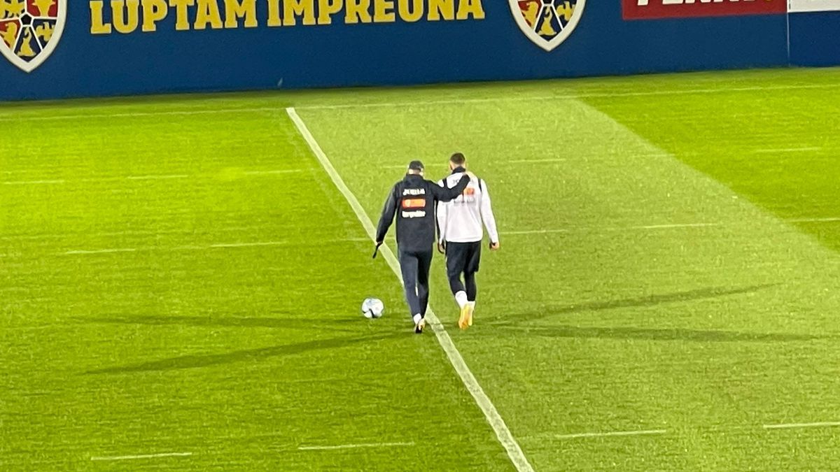 Selecționerul Belarusului are un fotbalist favorit din tabăra României: „Îmi place!”