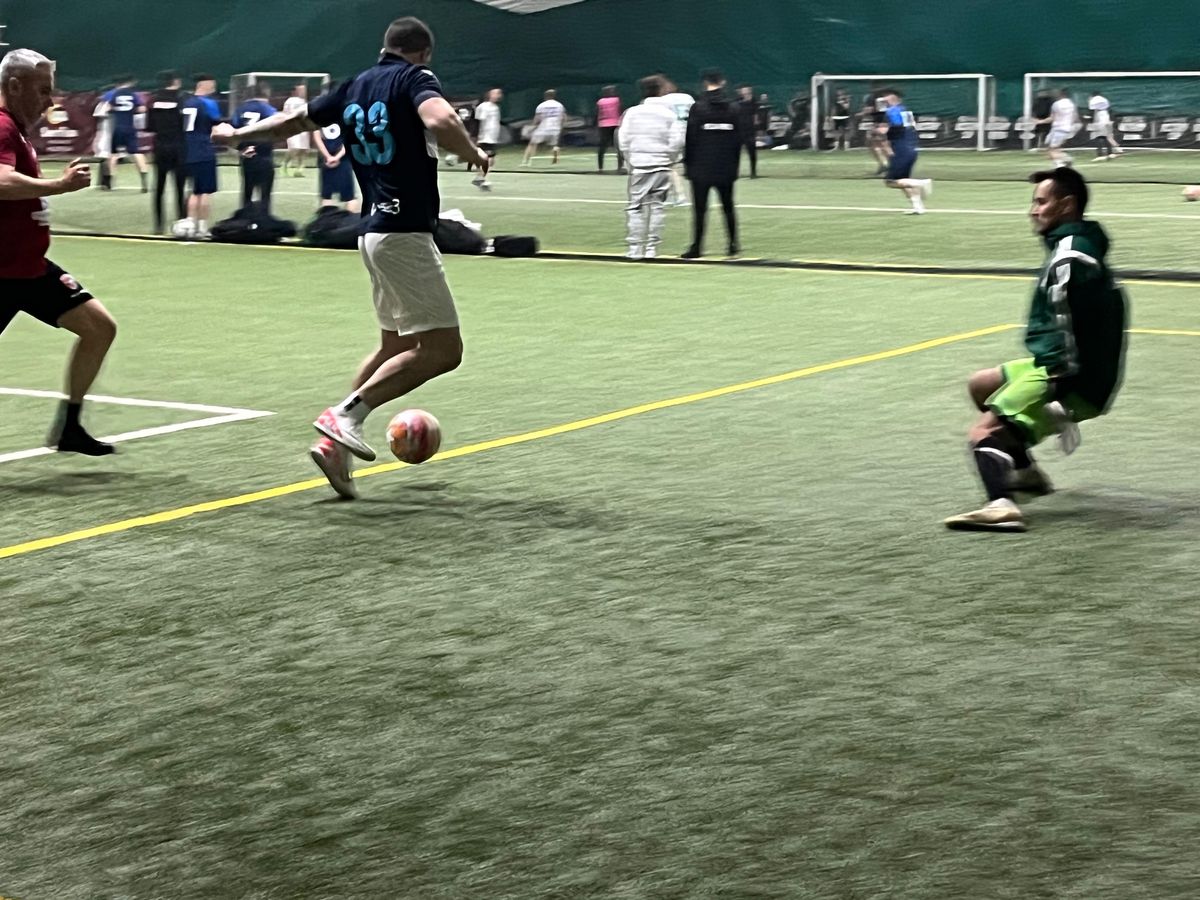 Decarul „dat dispărut” din fotbalul românesc a apărut la 28 de ani în echipa lui Bănel Nicoliță, la Victory Cup!