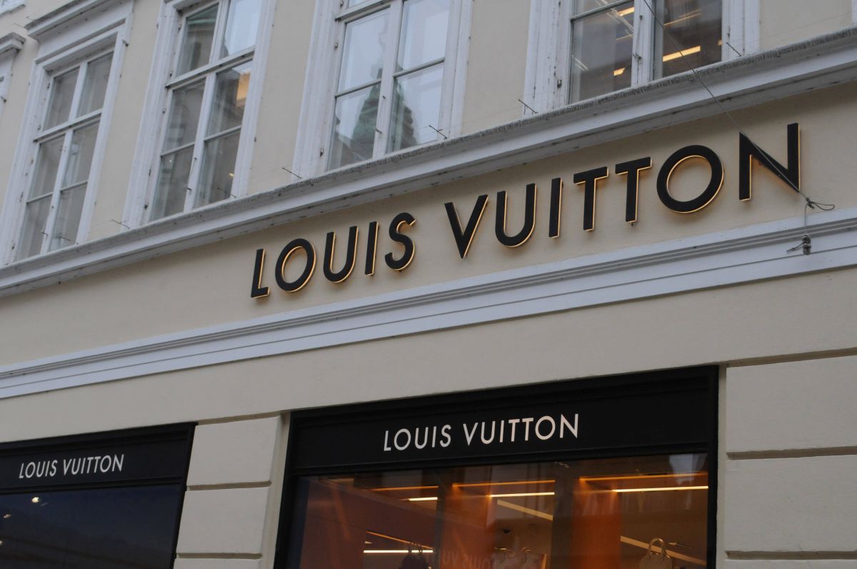 Medaliile pentru Jocurile Olimpice, transportate în valize Louis Vuitton