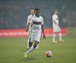 DINAMO // Patrick Ekeng