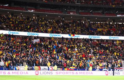 „Războiul” FCSB vs CSA Steaua a ajuns și pe Metropolitano. Banner în limba engleză!