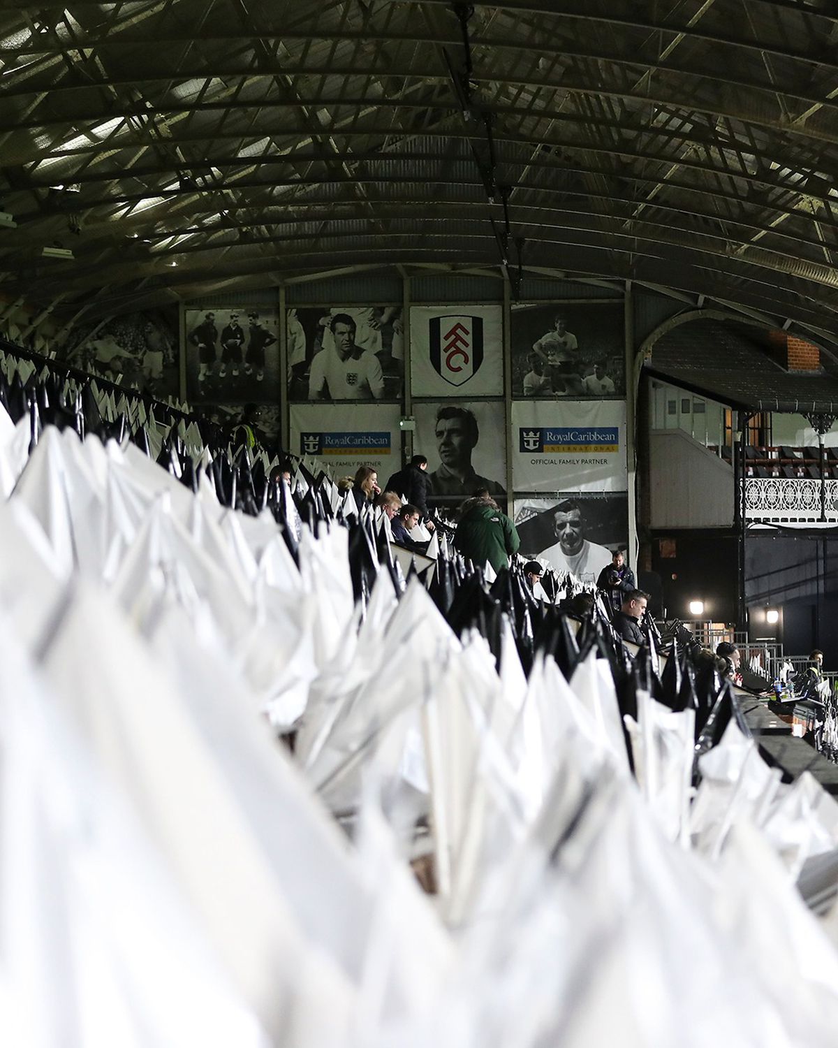 „Experiență unică în lume!” » Noul sector al stadionului inaugurat în 1896 arată fabulos: piscină, priveliște către râu și restaurante de lux