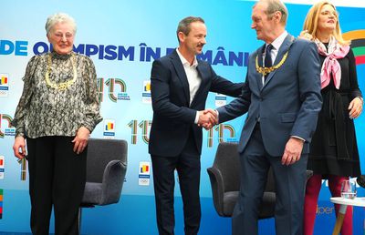 COSR aniversează astăzi 110 ani de la înființare! » Dan Grecu şi Viorica Viscopoleanu au primit Colanul de Aur