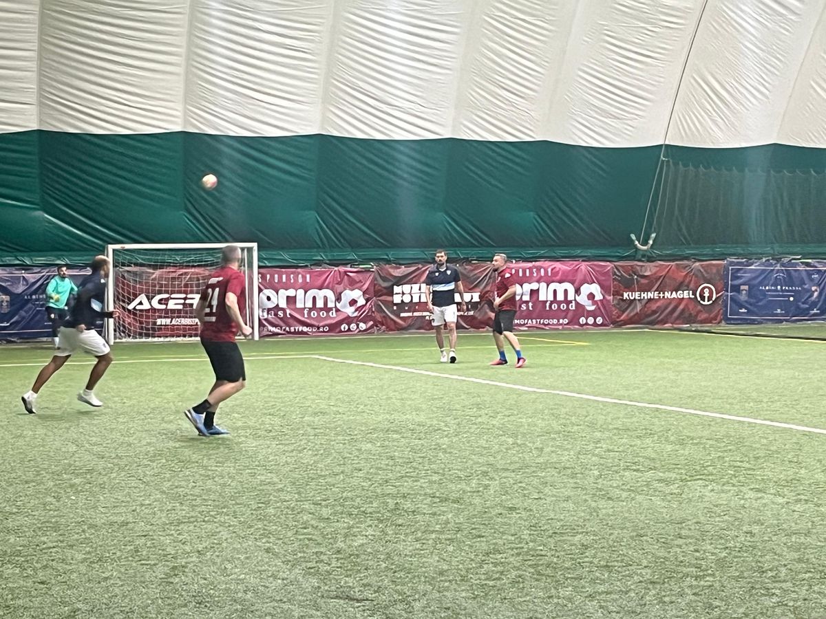 Decarul „dat dispărut” din fotbalul românesc a apărut la 28 de ani în echipa lui Bănel Nicoliță, la Victory Cup!