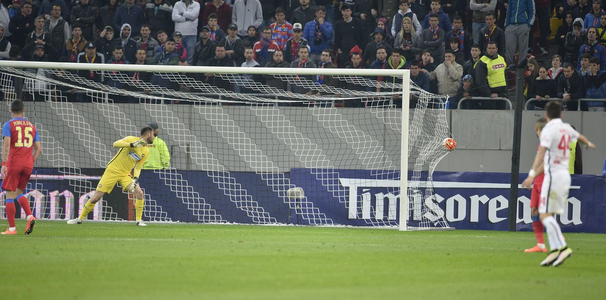 DINAMO // Patrick Ekeng