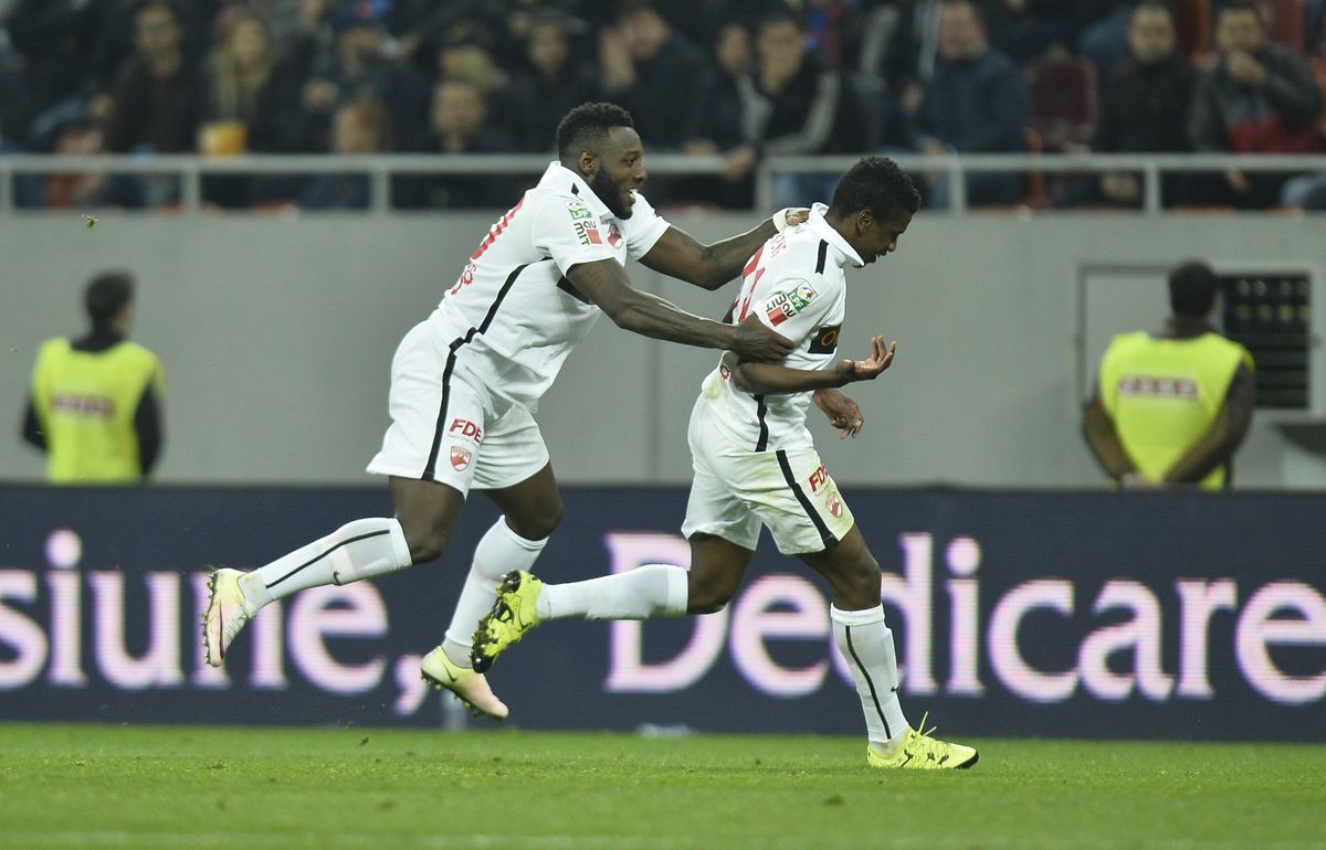 DINAMO // Patrick Ekeng