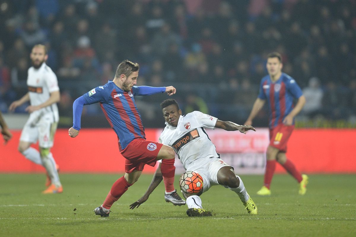 DINAMO // Patrick Ekeng