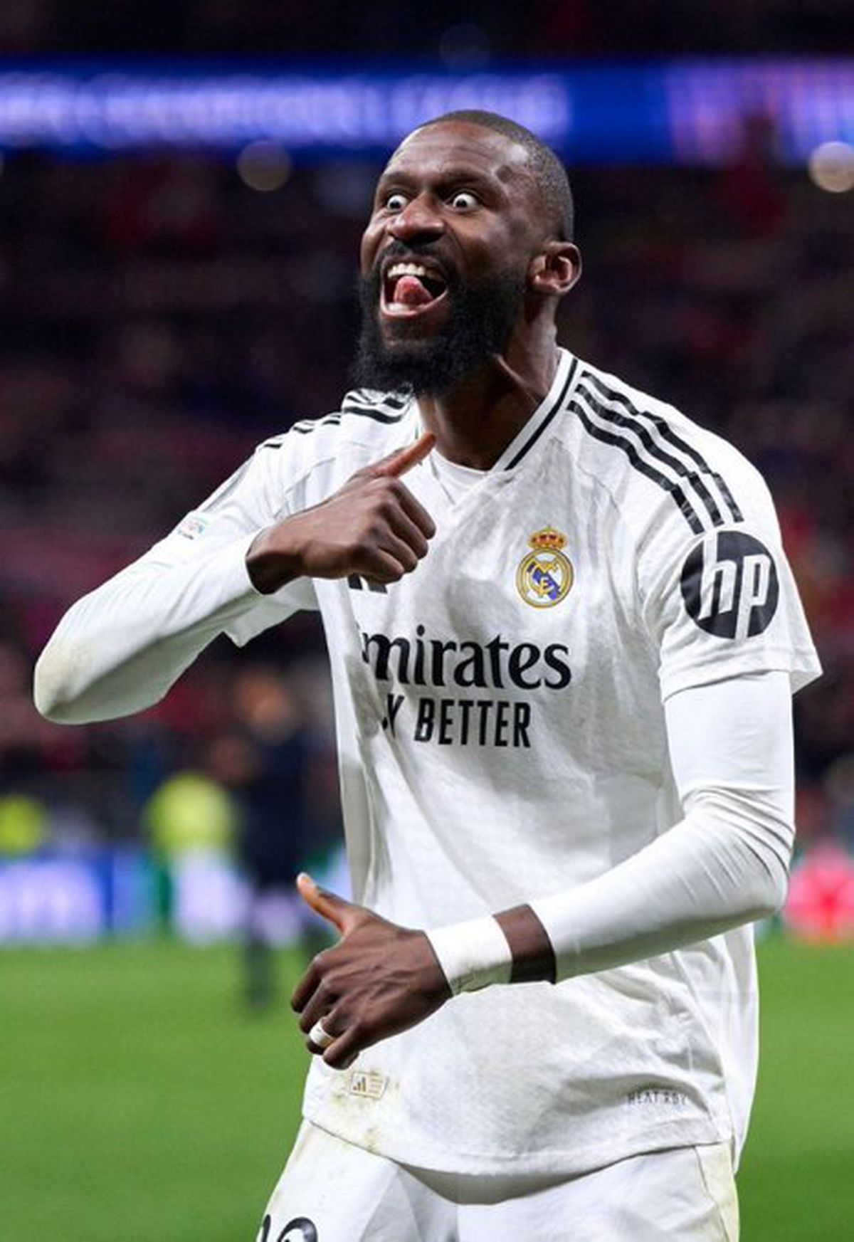 4 fotbaliști de la Real Madrid vor fi anchetați de UEFA, în urma gesturilor scandaloase de la finalul meciului!