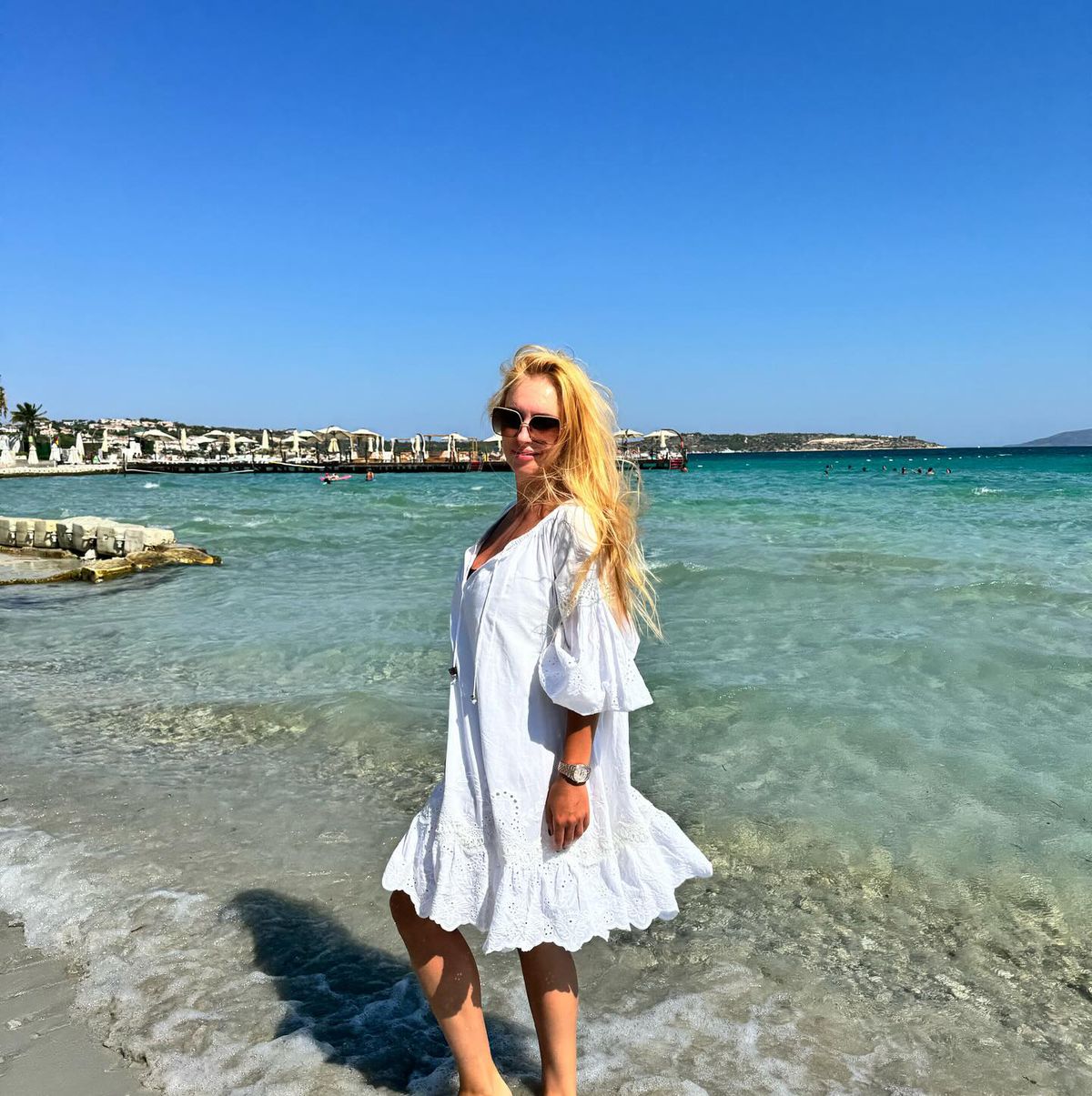 L-a înnebunit pe Mara la „Divizia Sexy” și a fost prima asistentă de la „Neața cu Răzvan și Dani” » Incredibil cum arată Andreea Spătaru la 40 de ani!