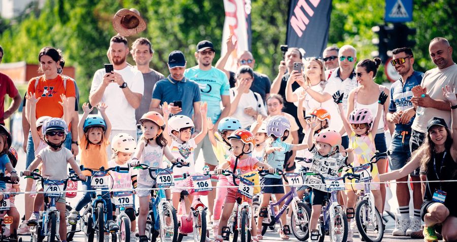 Turul României 2025 » Când va avea loc „Mica Buclă”, care este programul și orașele prin care vor trece cicliștii din cele 14 țări participante