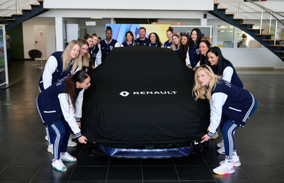 Handbalistele Dunării Brăila, vizită în showroom pentru noul Renault 5: „O experiență unică”