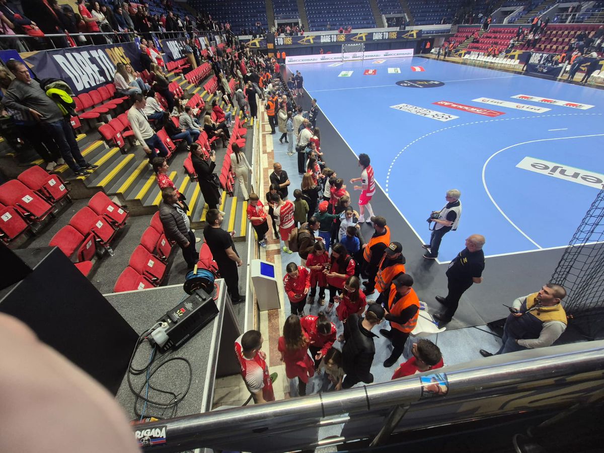 Momente superbe la Dinamo - Magdeburg