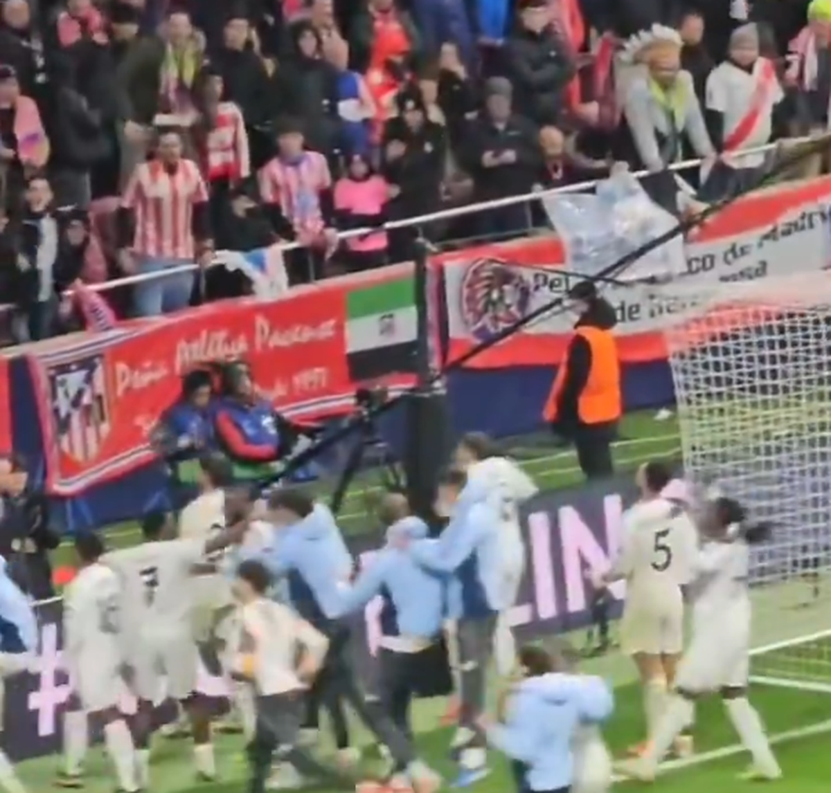 4 fotbaliști de la Real Madrid vor fi anchetați de UEFA, în urma gesturilor scandaloase de la finalul meciului!