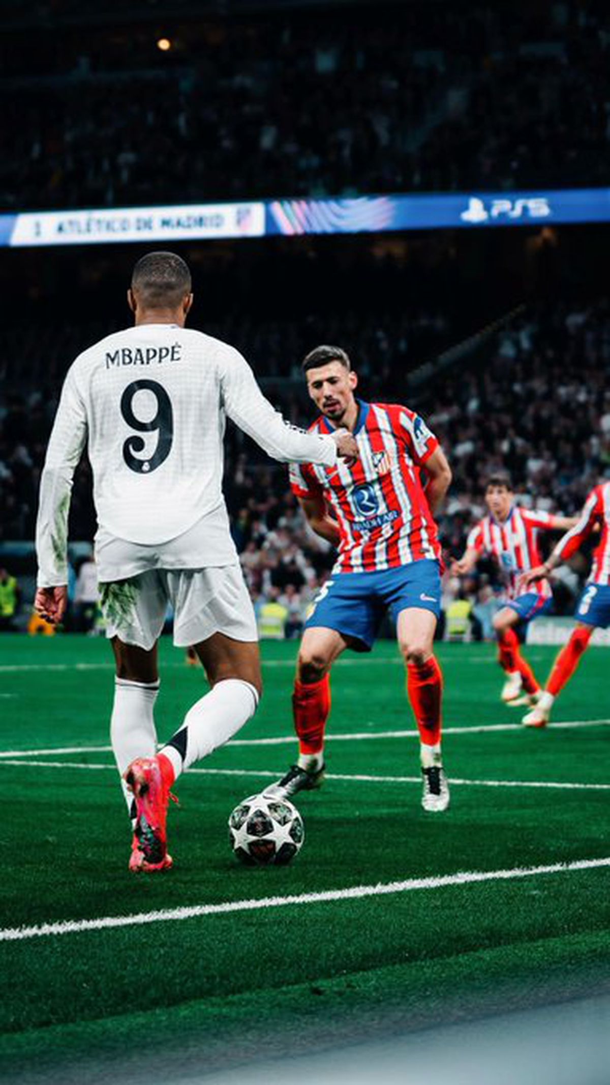 4 fotbaliști de la Real Madrid vor fi anchetați de UEFA, în urma gesturilor scandaloase de la finalul meciului!