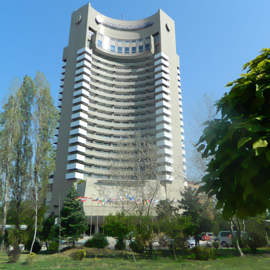 Dezvăluiri fără precedent: „Mircea Sandu și Dumitru Dragomir discutau la «Casa Doina» aranjamentele din fotbal. Protocoale cu gagici la meciurile naționalei!” + Bătaie cu Giovanni Becali la Intercontinental: „I-a cărat pumni și picioare!”