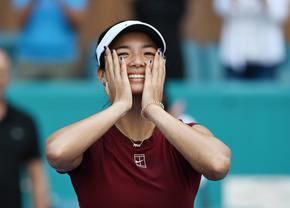 Alexandra Eala a trecut-o din nou pe Simona Halep pe lista persoanelor la care s-a uitat cu admirație