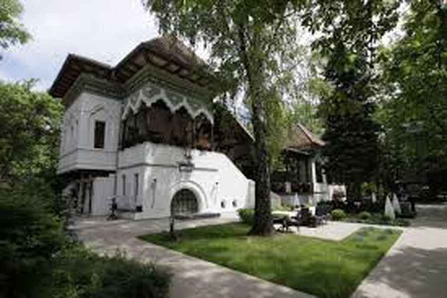 Dezvăluiri fără precedent: „Mircea Sandu și Dumitru Dragomir discutau la «Casa Doina» aranjamentele din fotbal. Protocoale cu gagici la meciurile naționalei!” + Bătaie cu Giovanni Becali la Intercontinental: „I-a cărat pumni și picioare!”