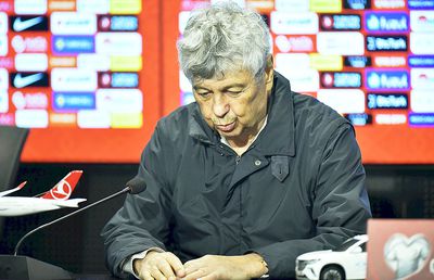 Lui Lucescu i se montează un defibrilator! Informații de ultim moment despre starea de sănătate a selecționerului