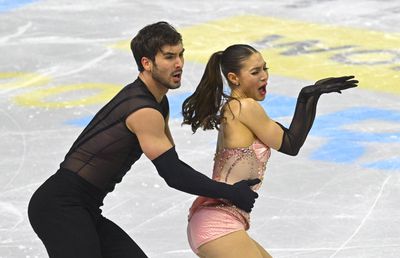 Laurence Fournier Beaudry și Guillaume Cizeron, pe primul loc după programul scurt în proba de dans la Campionatele Mondiale