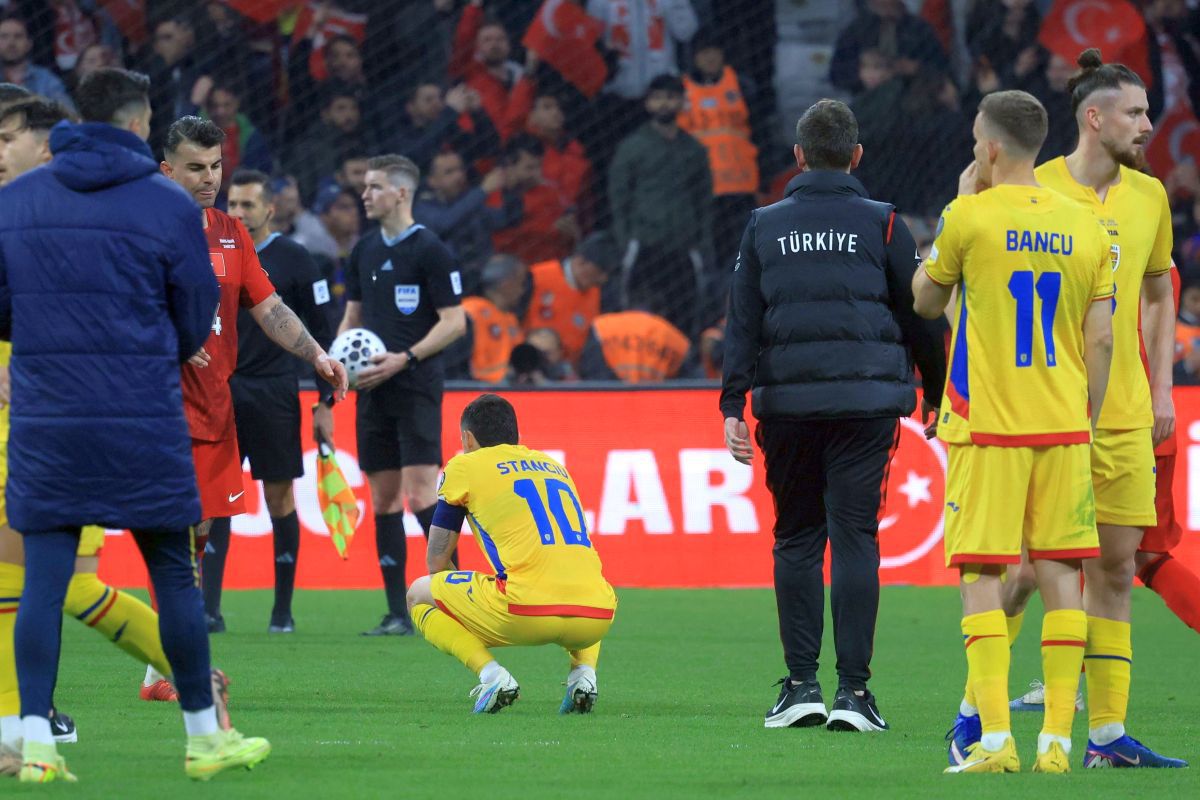 Greu de consolat! Detaliul surprins după Turcia - România: el a fost cel mai afectat „tricolor” după eșec. Final de drum la națională?