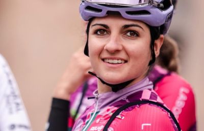Debora Silvestri, ciclista care a căzut în Milano-Sanremo, a vorbit despre clipele teribile prin care a trecut: „Medicii spun că e nevoie de răbdare”