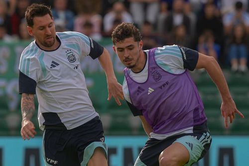 Joaquin Panichelli (dreapta) s-a accidentat și va rata prezența la Campionatul Mondial / foto: instagram @joaco_panichelli