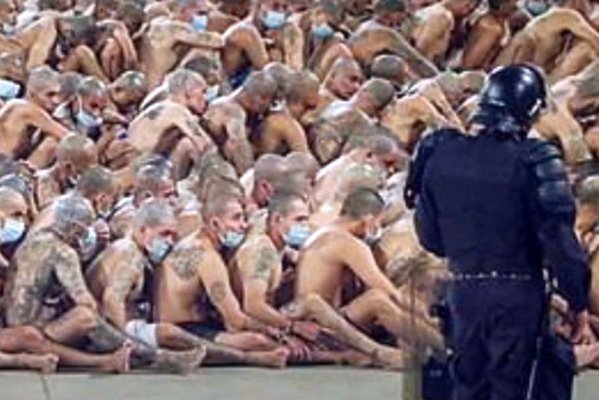 Imagini HALUCINANTE în El Salvador » Condițiile șocante pe care le suportă deținuții + măsura-ȘOC luată de președinte