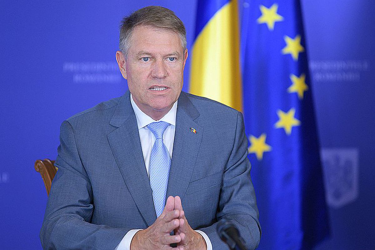 Klaus Iohannis anunță două noi intervale în care bătrânii pot ieși din casă: „Se va schimba începând de azi, prin Ordonanță Militară”