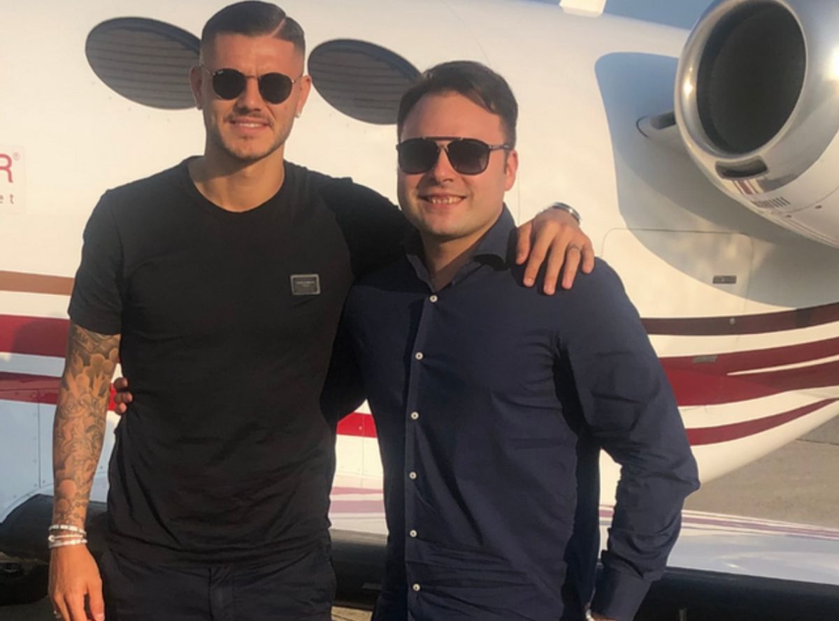 Zboară cu starurile » Un pilot român plimbă fotbaliști celebri în jet-uri private! Ce supervedete au călătorit cu el