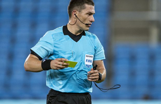 Reacție deplasată după delegarea lui Kovacs la Craiova - FCSB: „Sunt nebuni! Ori îi ajută, ori îi f**e!”