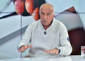 Ionel „Oneață” Augustin vine la „Prietenii lui Ovidiu”, miercuri, ora 20:00 » Povești și amintiri geniale ale atacantului poreclit „Pantera Roz”