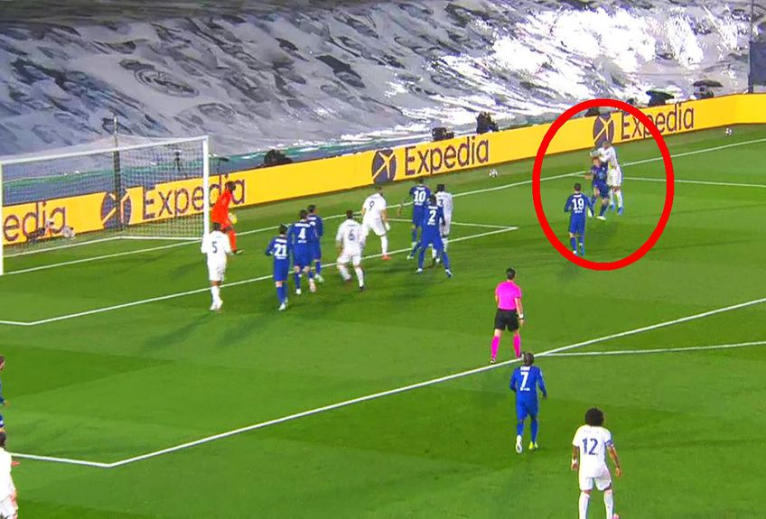 Real Madrid și Chelsea au remizat, scor 1-1, în manșa tur a semifinalei UEFA Champions League. Golul marcat de Karim Benzema (33 de ani) în minutul 29, la scorul de 0-1, a venit după un moment controversat.