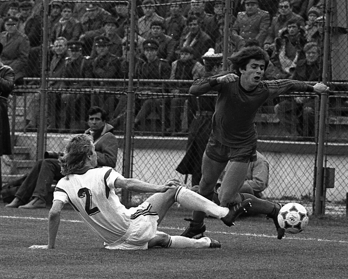 Episodul 3: Steaua - Anderlecht 3-0, semifinale CCE 1986 » Raport ȘOCANT: Lăcătuș și Pițurcă i-au bătut aproape singuri pe belgieni