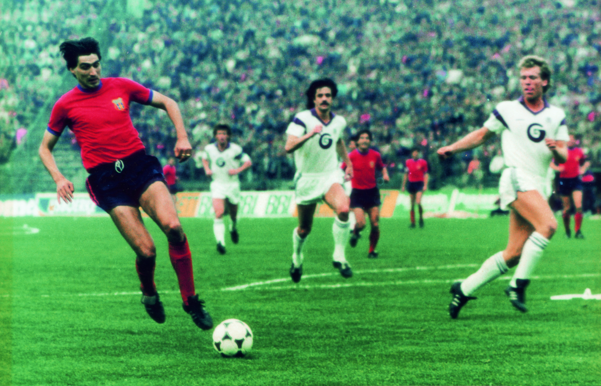 Episodul 3: Steaua - Anderlecht 3-0, CCE 1986 » 3 dueluri de Oscar: Belodedici, Boloni și Balint au dominat candidații la Balonul de Aur!