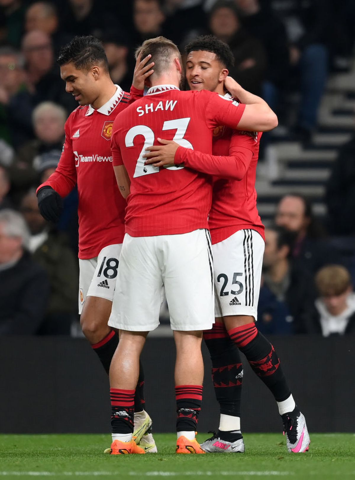 Newcastle a zdrobit-o pe Everton, iar Isak a reușit faza sezonului în Premier League + Tottenham, revenire spectaculoasă cu Manchester United