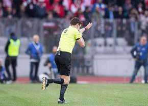 Mladinovici a fost la centru, dar Istvan Kovacs a condus U Cluj - UTA, din camera VAR! » Două decizii cruciale în semifinala Cupei României Betano