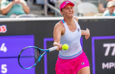 Irina Begu o elimină pe Karolina Muchova și intră în turul 3 al turneului de la Madrid!