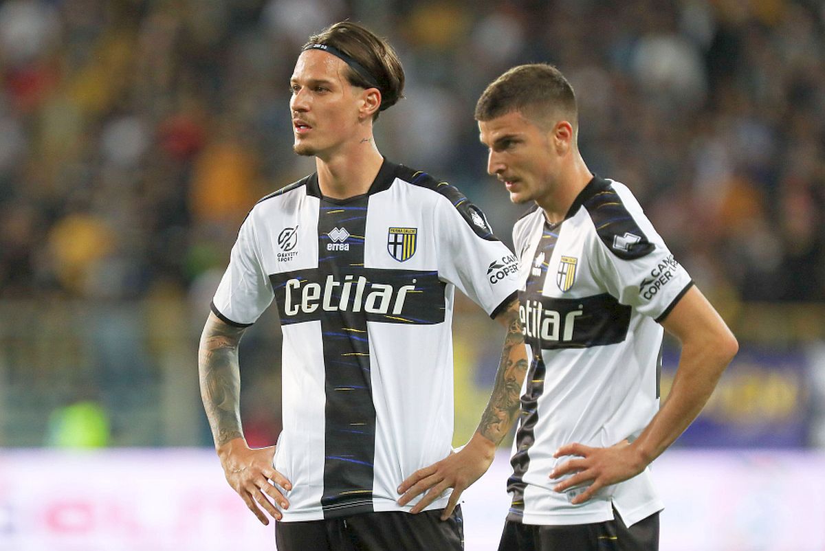 Schimbare de look pentru Valentin Mihăilă