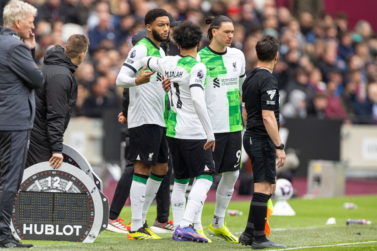 „O să iasă foc!” » Ce a putut să spună Salah, în drumul spre întâlnirea cu Klopp, de la vestiare