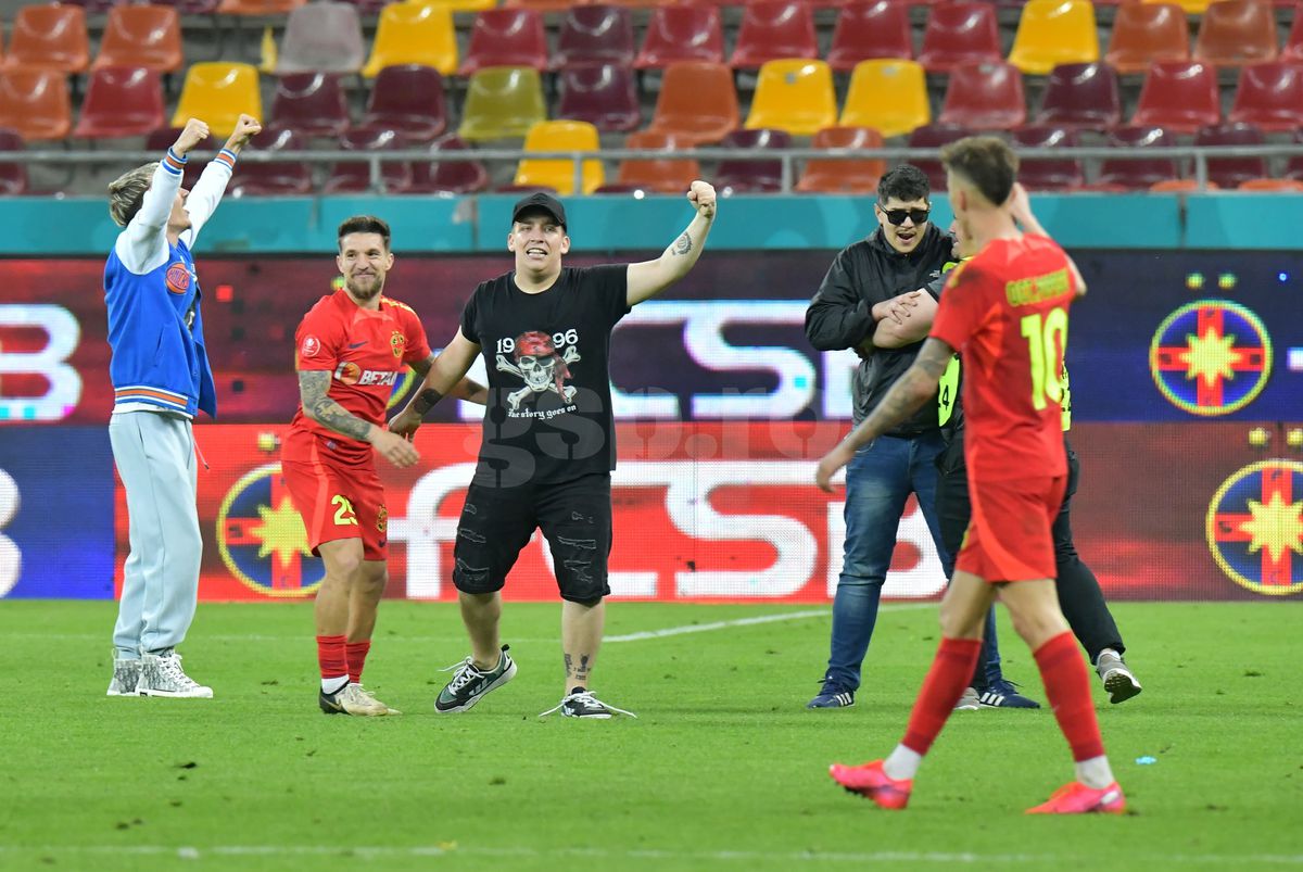 Apariție inedită în studio, după ce FCSB a luat titlul: „Țin 3 zile de doliu pentru antrenorii cu licență”