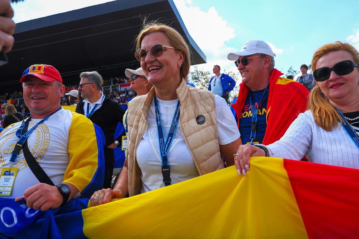 Barca de două vâsle, categorie ușoară-aur