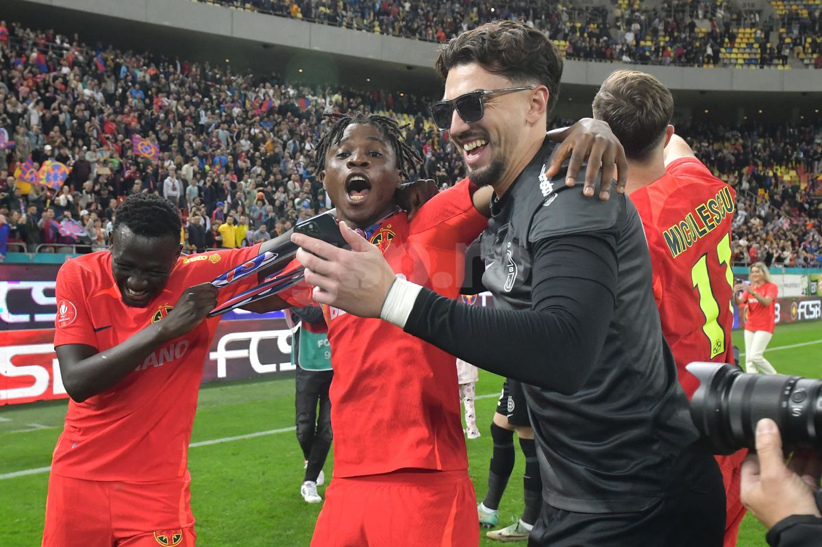 FCSB, campioana României. Imaginile bucuriei