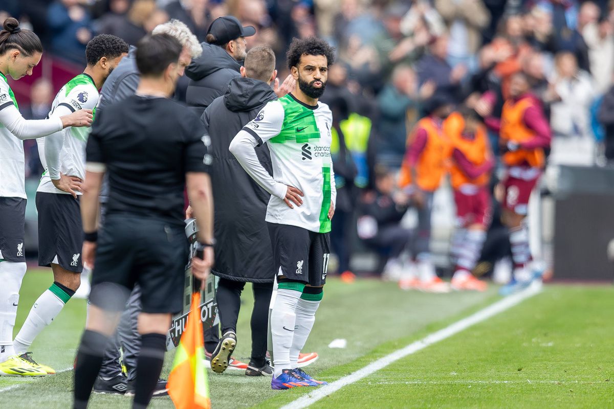 Acum s-a aflat! Un cititor pe buze redă discuția dintre Salah și Klopp de la marginea terenului » Amenințarea egipteanului