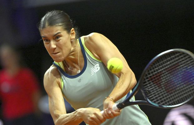 Sorana Cîrstea, spulberată de Iga Swiatek în „șaisprezecimile” turneului de la Madrid