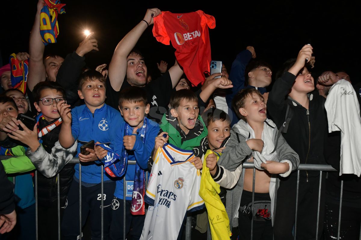 Au plecat de la FCSB, dar sunt campioni » 7 jucători care primesc medalie: doi joacă la rivalele directe